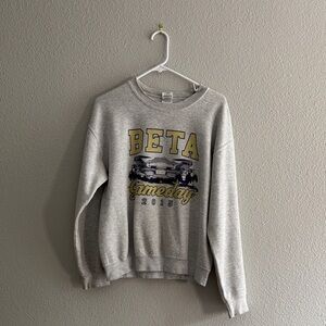 Vintage UW Beta Gameday Sweatshirt